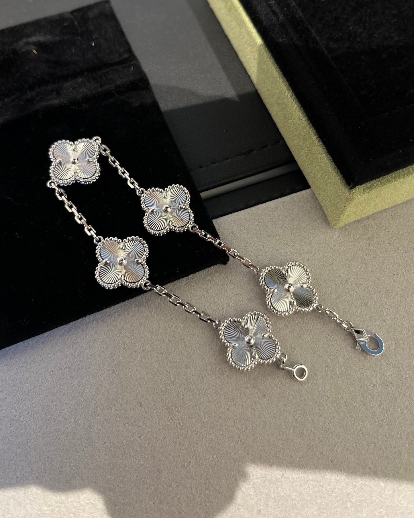 [：Polaidi Jewelry]CLOVER SILVER 5 MOTIFS BRACELET